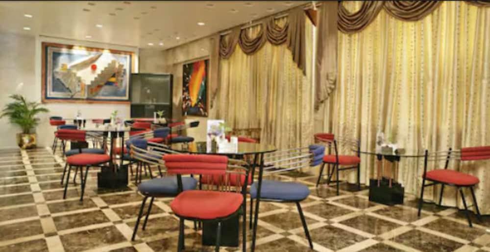 Hotel Kohinoor Continental,Airport Мумбаї Екстер'єр фото