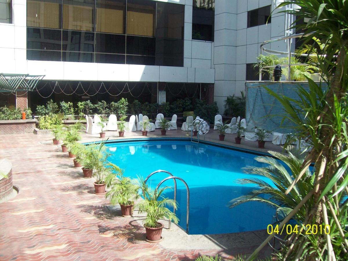 Hotel Kohinoor Continental,Airport Мумбаї Екстер'єр фото