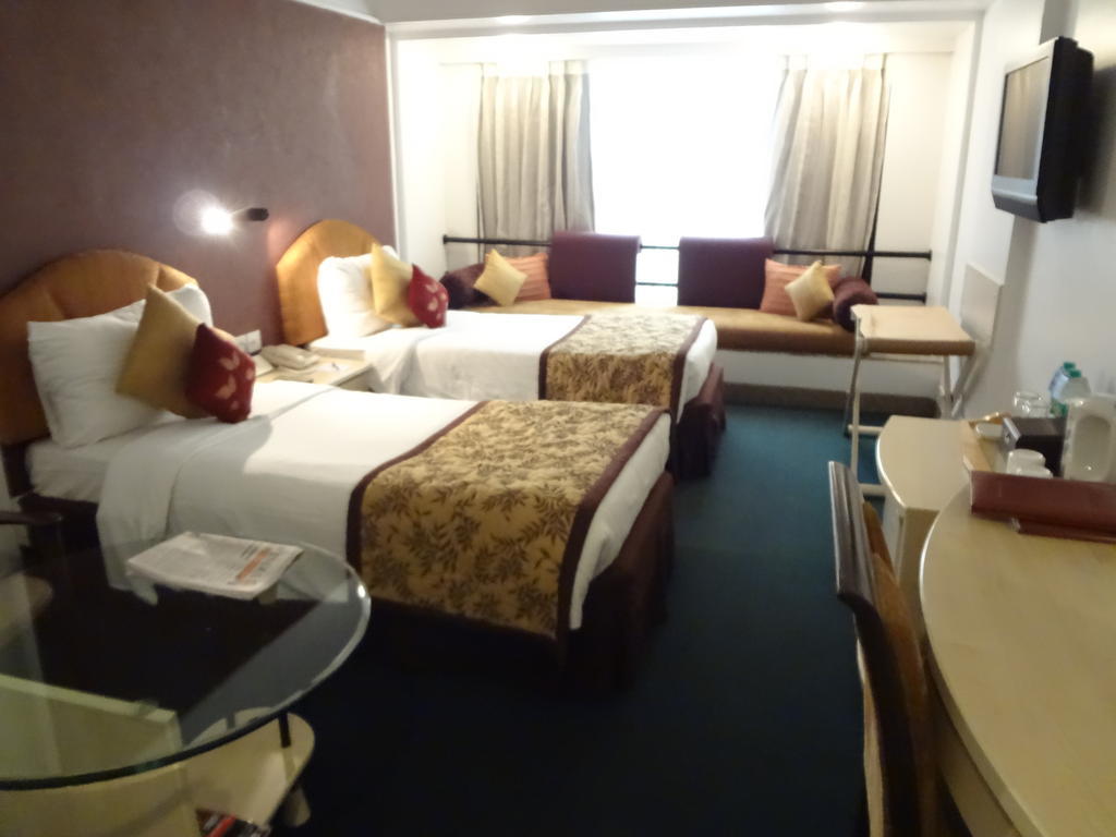 Hotel Kohinoor Continental,Airport Мумбаї Екстер'єр фото