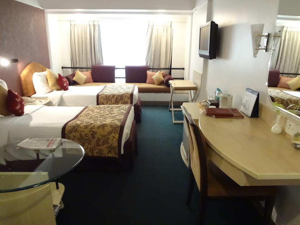 Hotel Kohinoor Continental,Airport Мумбаї Екстер'єр фото